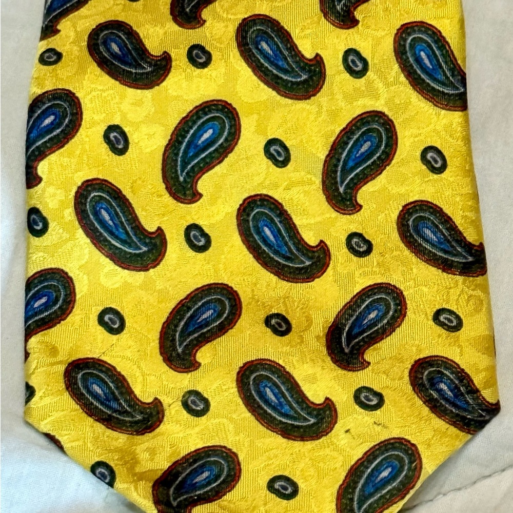 Brentwood Made in Italy Silk Tie Yellow Paisley Print 100% Seta Vtg Handcrafted